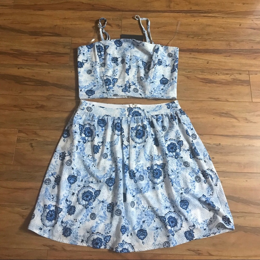 Matching Set - Picture 4 of 4